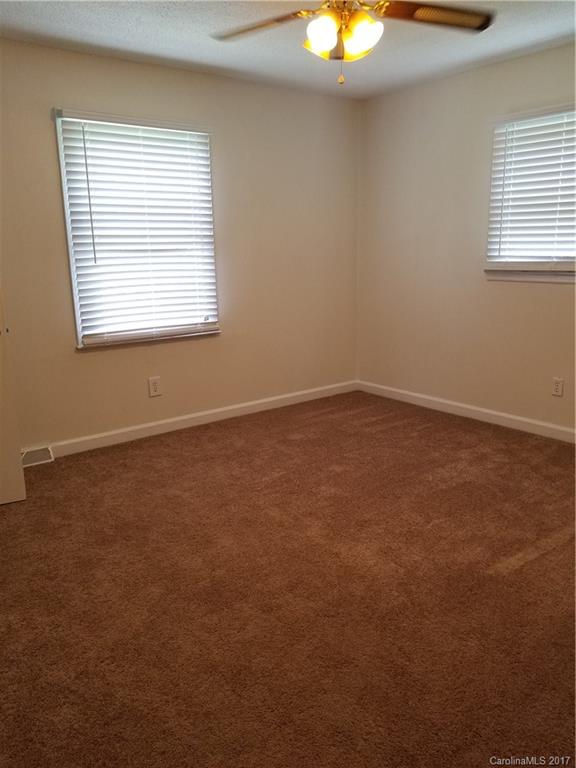 174 Longview Road Statesville, NC 28625 - Photo 12 of 22 Gallery Image 12