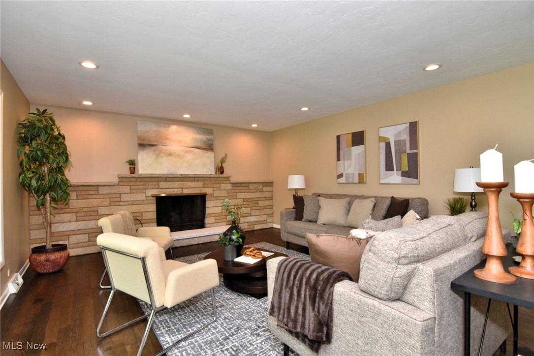 2706 Sulgrave Road Shaker Heights, OH 44122 - Photo 4 of 42