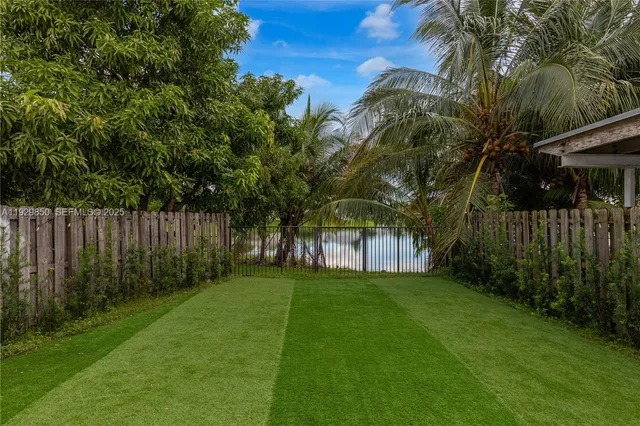 $624,000 | Three Lakes, Miami, FL 33186