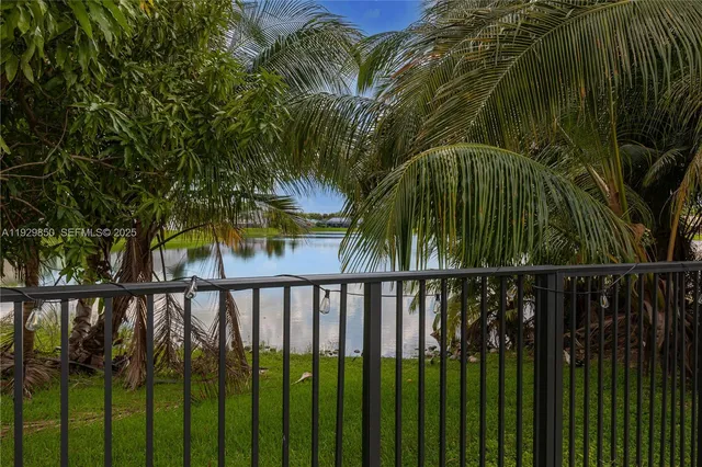 $624,000 | Three Lakes, Miami, FL 33186