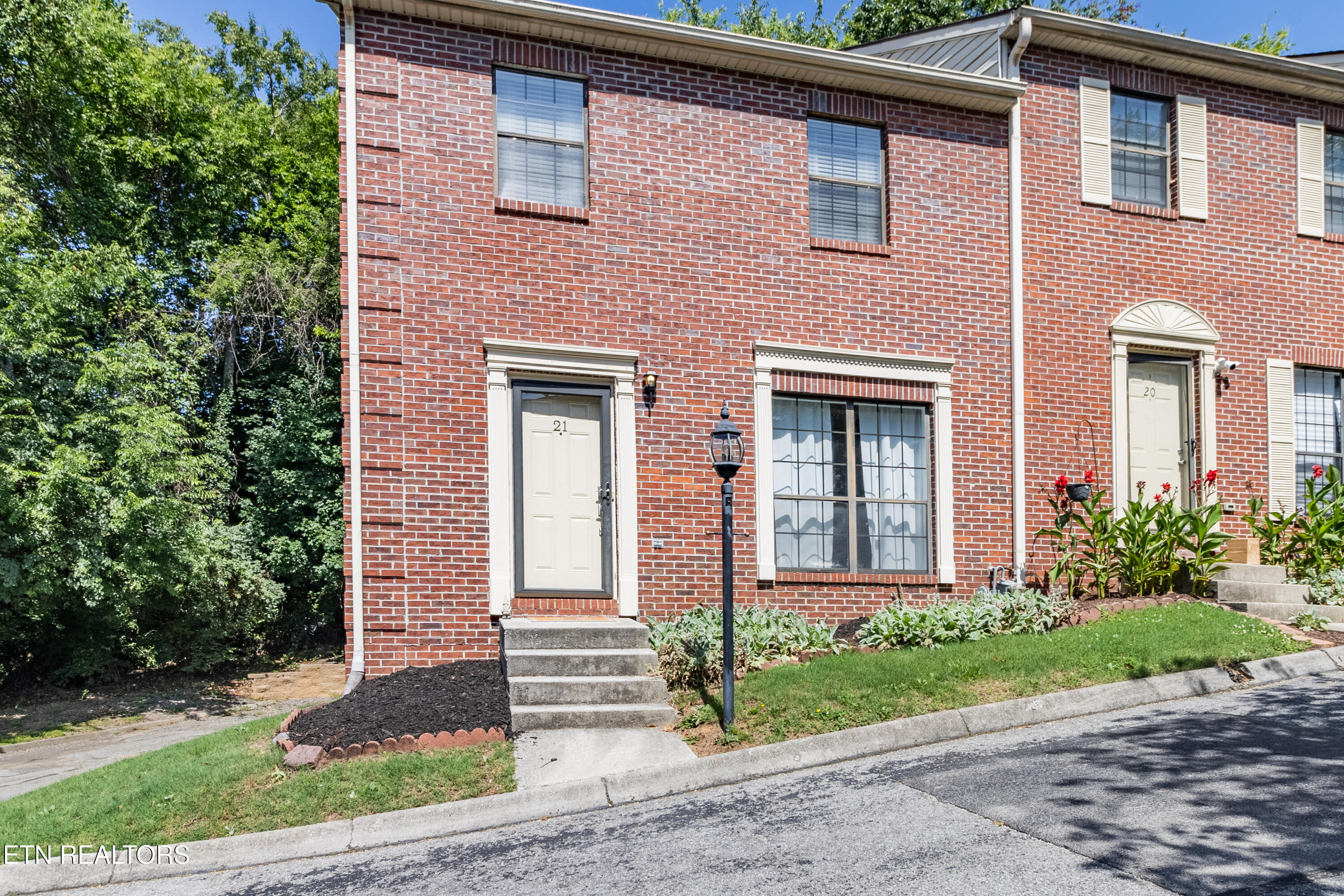 437 South Gallaher View Road Knoxville, TN 37919 - Photo 1 of 20 _D5A9464-HDR