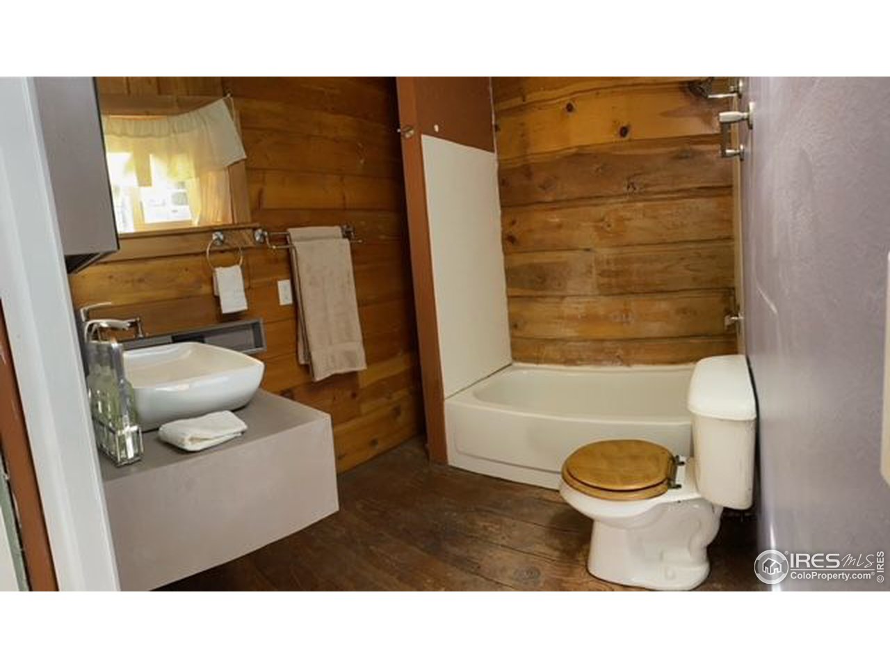 162 Silver Road Black Hawk, CO 80422 - Photo 16 of 28 Full Primary Bathroom