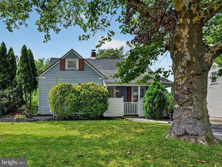 28 West County Line Road Hatboro, PA 19040 - Photo 1 of 44 Gallery Image 1