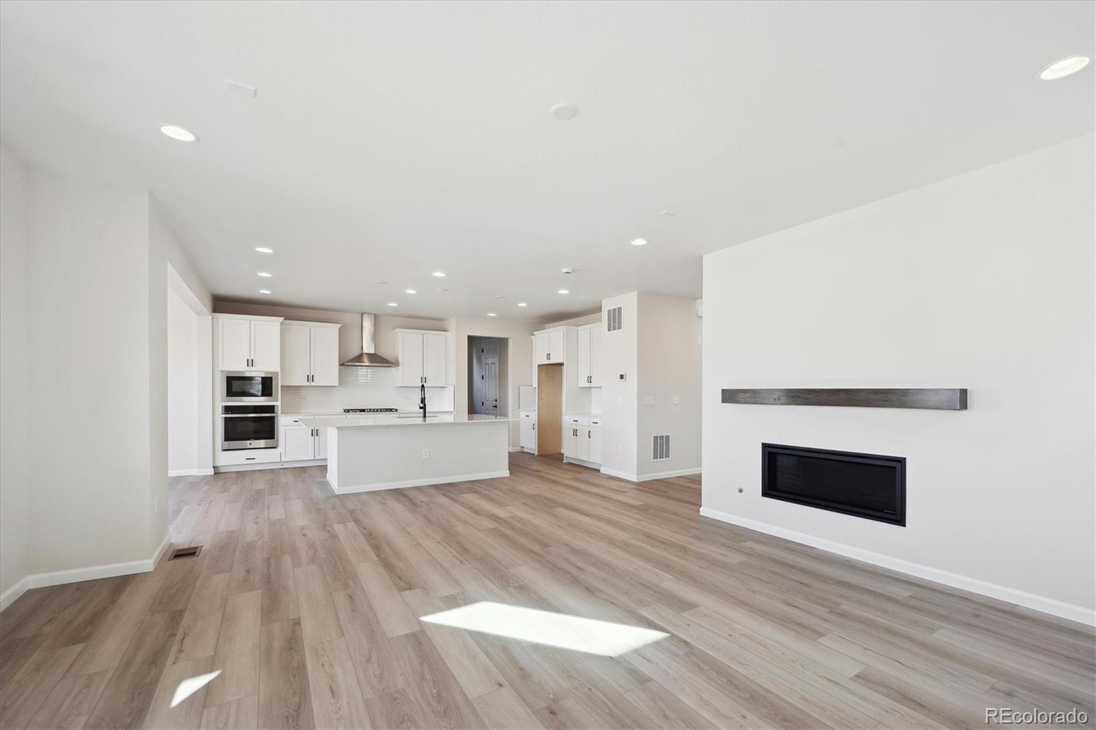 660 Apex Rise Street Erie, CO 80516 - Photo 8 of 28 Gallery Image 8