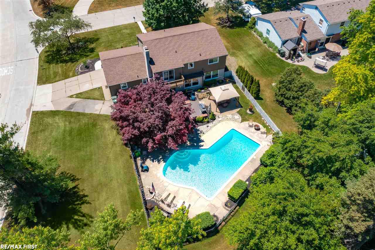 807 Lake Forest Road Rochester Hills, MI 48309 - Photo 58 of 63