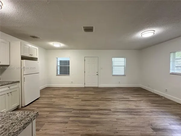 $1,695 | Edgewood, Fort Lauderdale, FL 33315