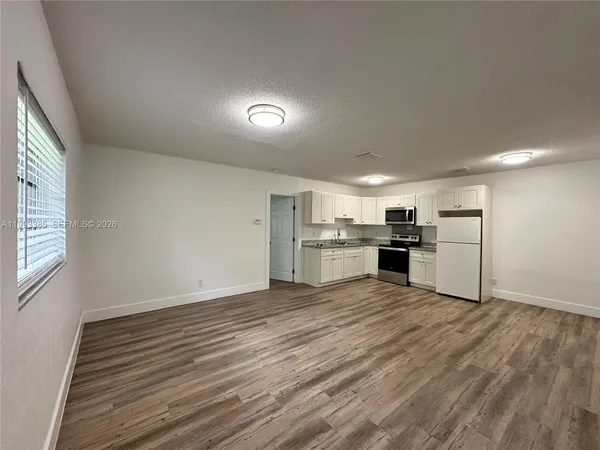 $1,695 | Edgewood, Fort Lauderdale, FL 33315