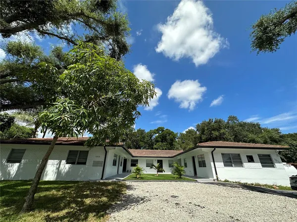 $1,695 | Edgewood, Fort Lauderdale, FL 33315