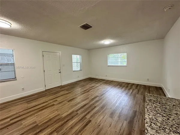 $1,695 | Edgewood, Fort Lauderdale, FL 33315