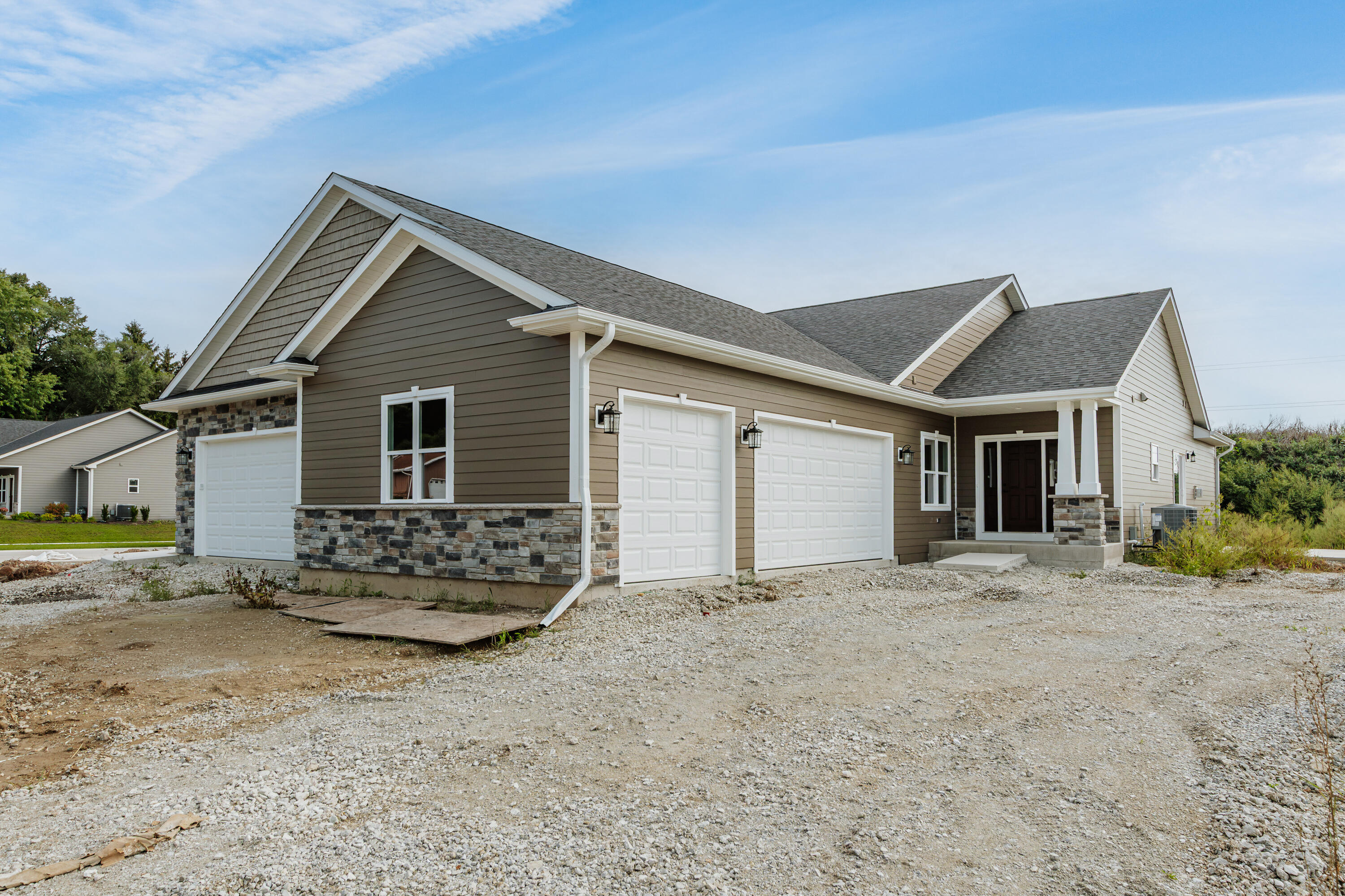 1529 N Stewart Rd-2