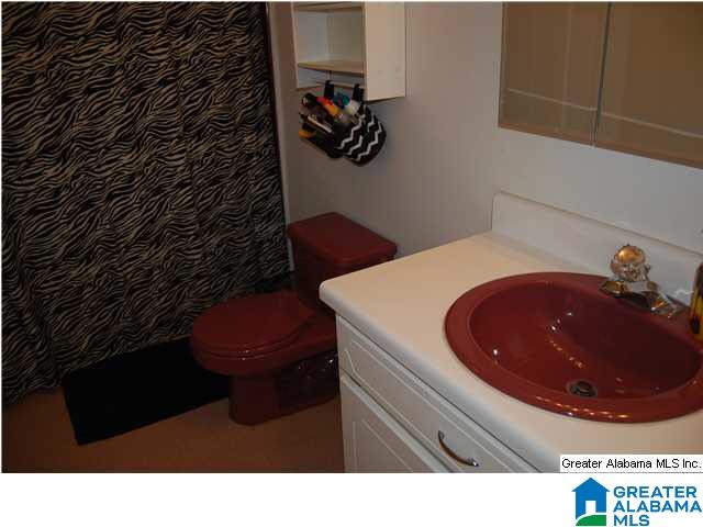 1821 Airport Road Oxford, AL 36203 - Photo 18 of 27