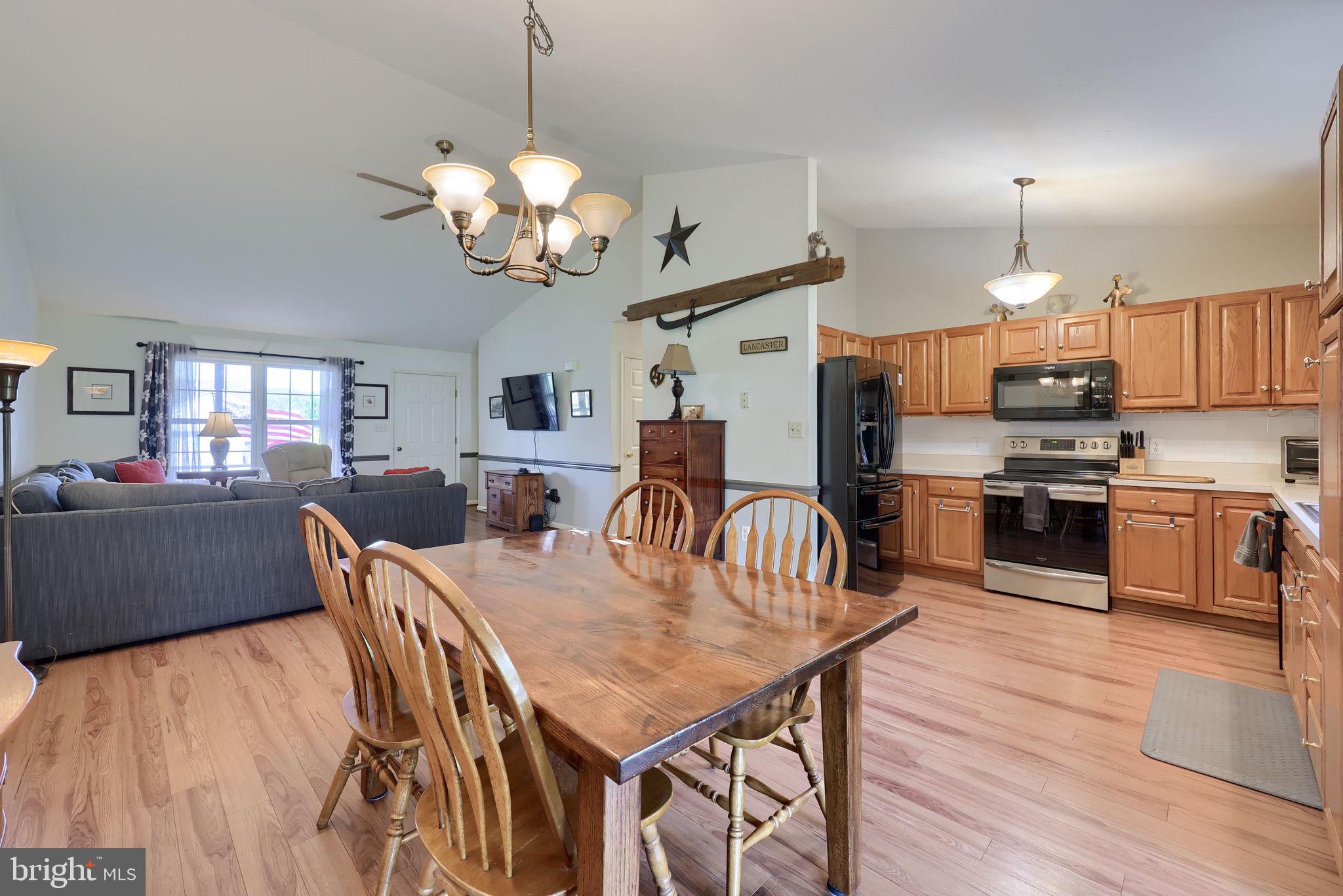 180 Hollow Road Reinholds, PA 17569 - Photo 9 of 34