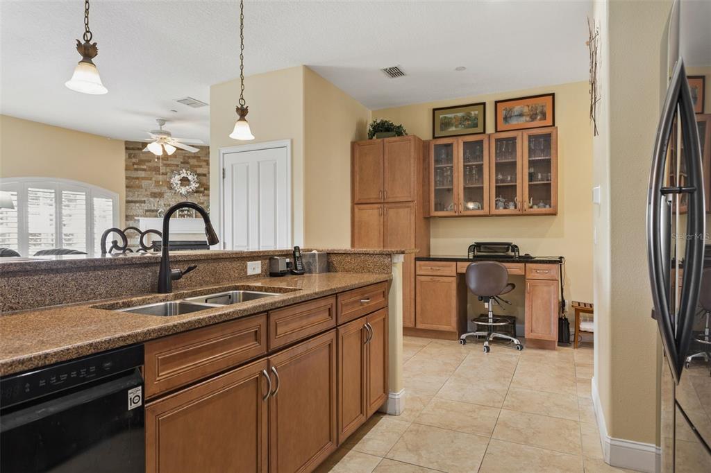 6522 Sand Shore Lane New Port Richey, FL 34652 - Photo 8 of 47 Gallery Image 8
