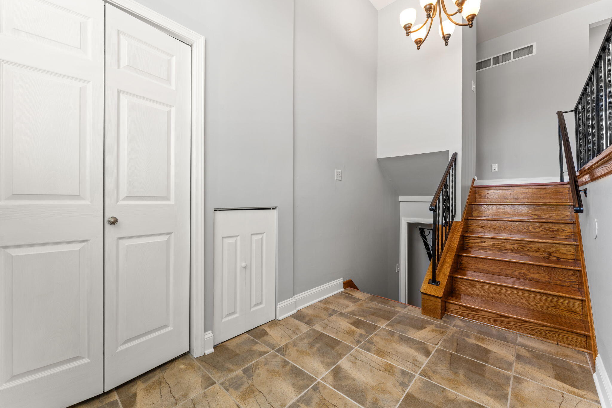 6880 West 84th Place Crown Point, IN 46307 - Photo 16 of 32 2048x1365