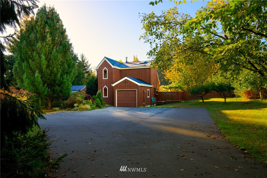 509 Haddon Road Anacortes, WA 98221 - Photo 1 of 24 Gallery Image 1
