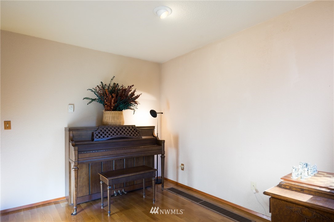 509 Haddon Road Anacortes, WA 98221 - Photo 14 of 24 Gallery Image 14
