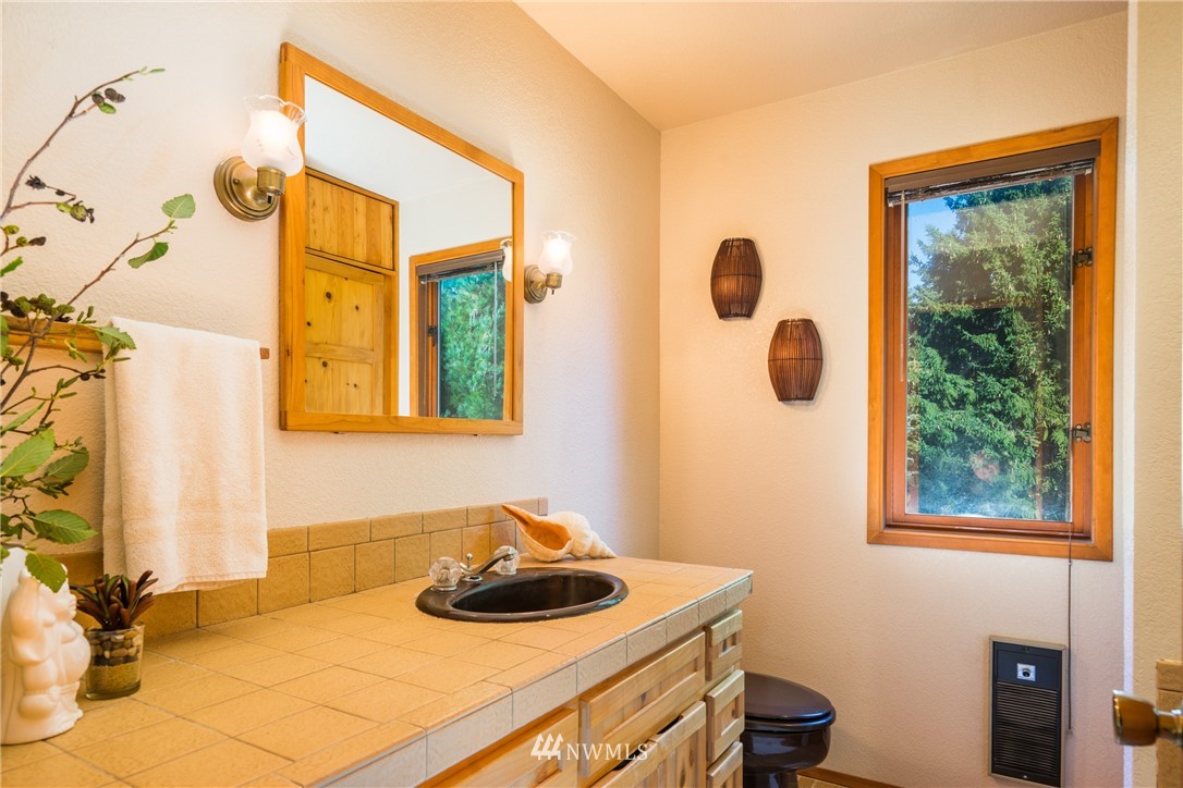 509 Haddon Road Anacortes, WA 98221 - Photo 16 of 24 Gallery Image 16