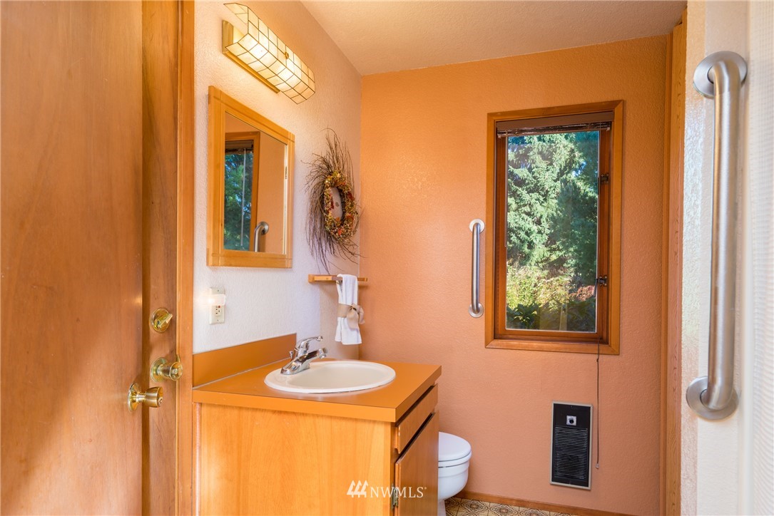 509 Haddon Road Anacortes, WA 98221 - Photo 17 of 24 Gallery Image 17