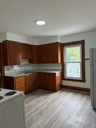 $480,000 | 50 School Street, Claremont, NH 03743