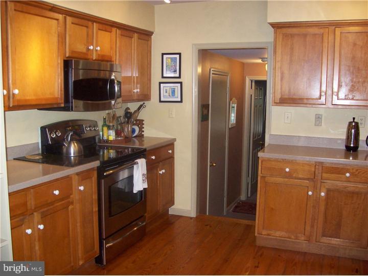 6164 Yorkshire Road New Hope, PA 18938 - Photo 10 of 20 Kitchen