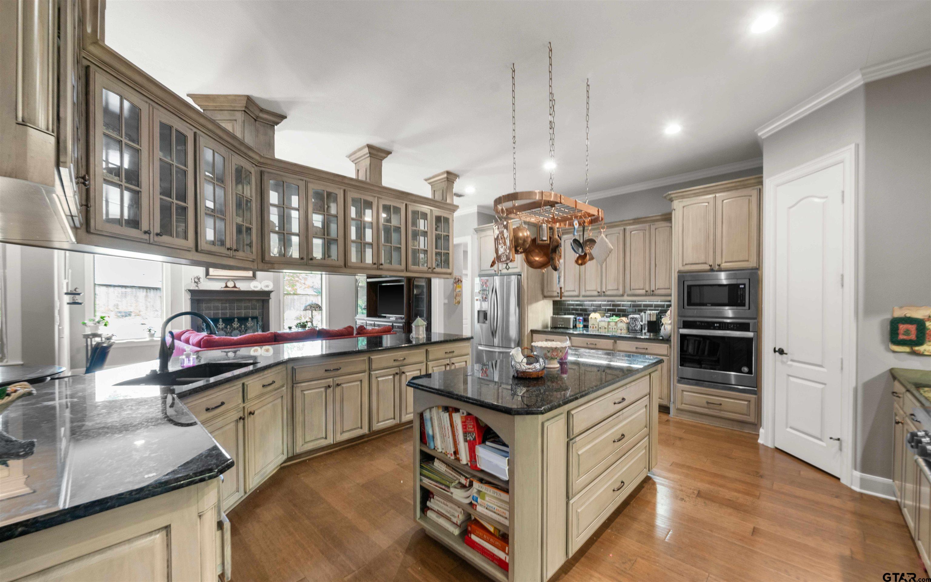 1575 Cooks Crossing Tyler, TX 75703 - Photo 10 of 45