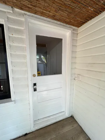 $1,575 | 318 South J Street, Unit BACK OF HOUSE, Lake Worth Beach, FL 33460