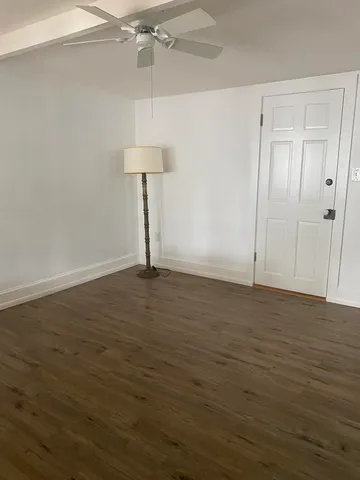 $1,575 | 318 South J Street, Unit BACK OF HOUSE, Lake Worth Beach, FL 33460