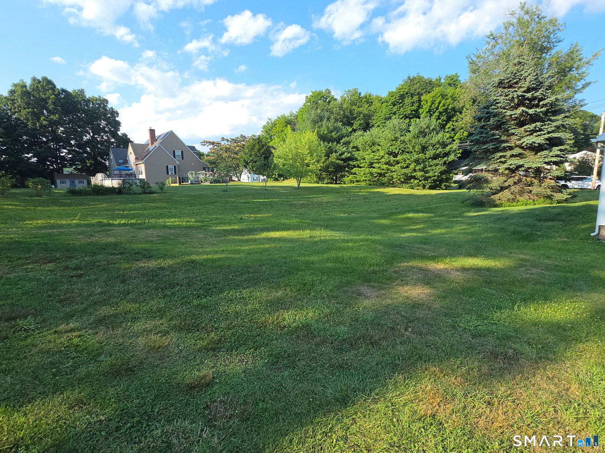834 Bee Street Meriden, CT 06450 - Photo 16 of 33