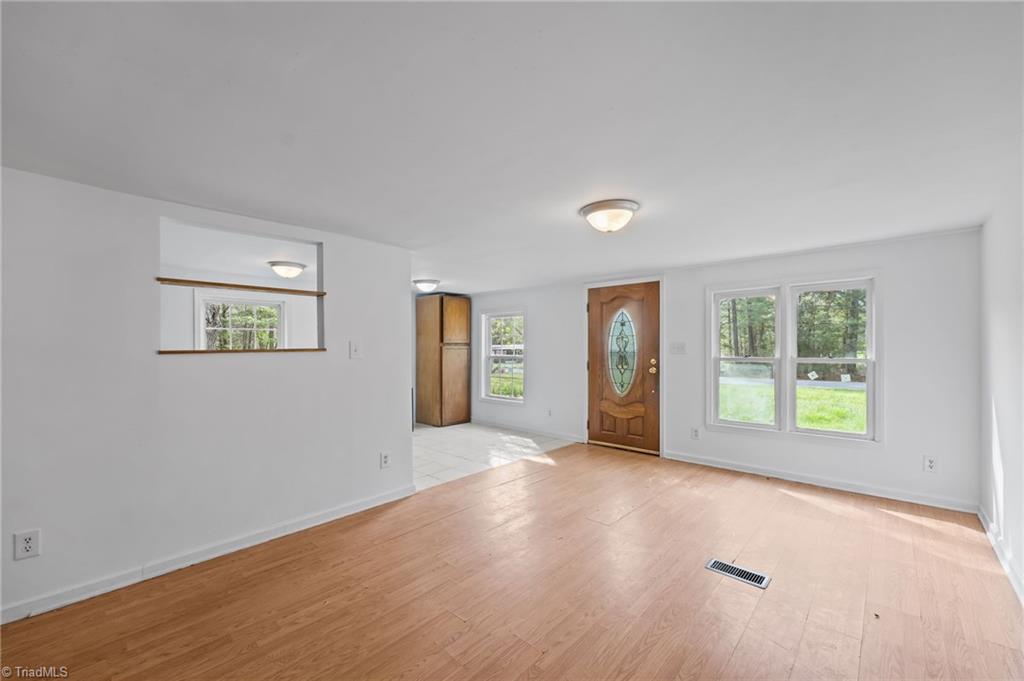 4919 Mt Willing Road Mebane, NC 27302 - Photo 8 of 37
