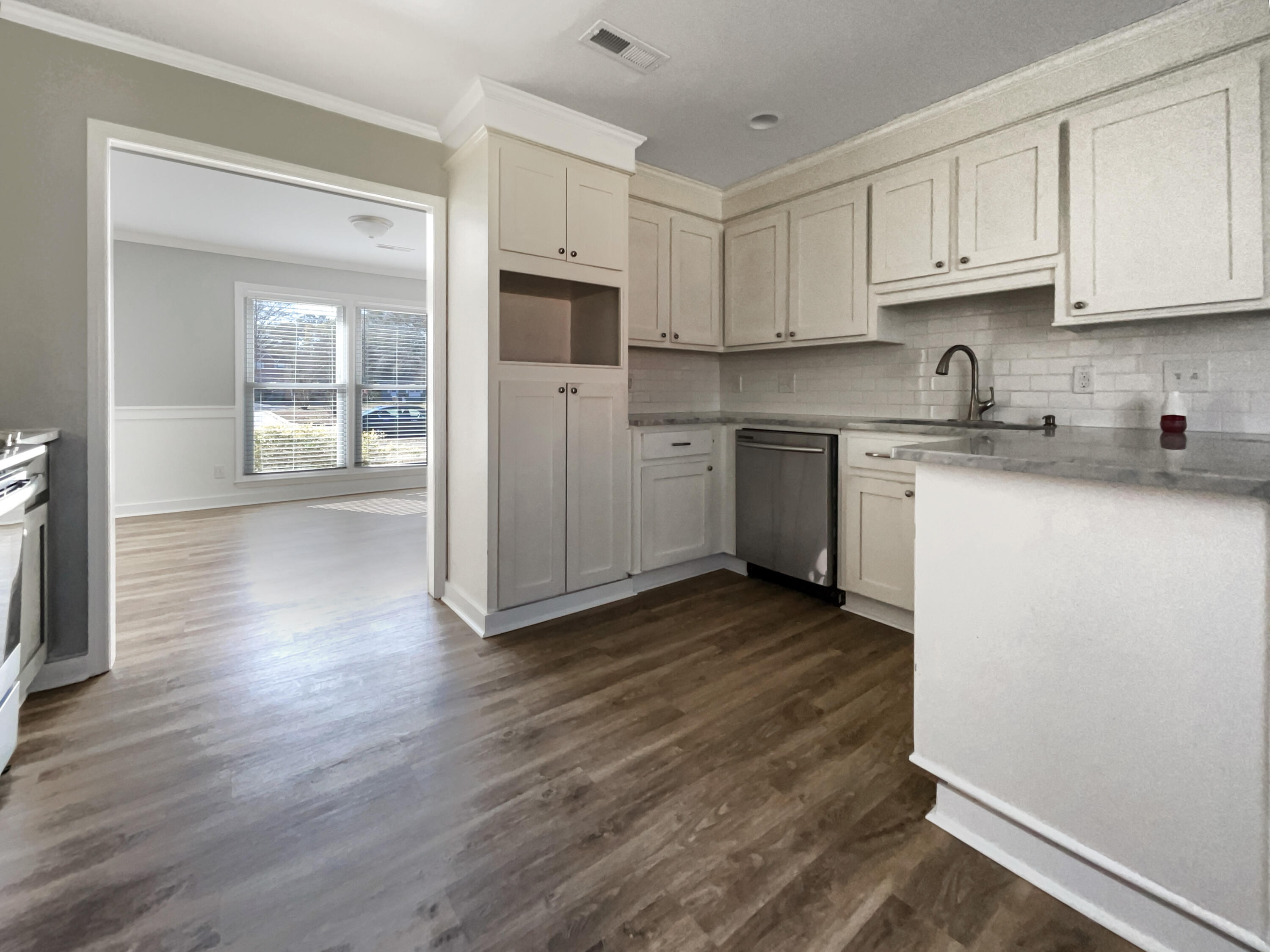 123 Tall Pines Road Ladson, SC 29456 - Photo 5 of 21 listing_4