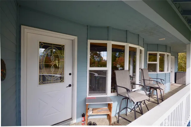 $780,000 | 18212 138th Avenue Southeast, Yelm, WA 98597