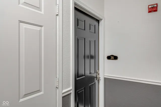 $215,000 | 12926 University Crescent, Unit 3A, Carmel, IN 46032