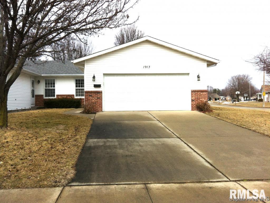 1913 Halifax Drive Springfield, IL 62703 - Photo 1 of 22