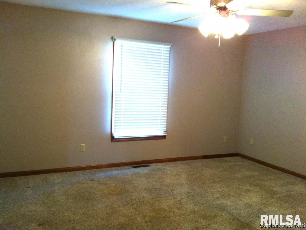1913 Halifax Drive Springfield, IL 62703 - Photo 13 of 22