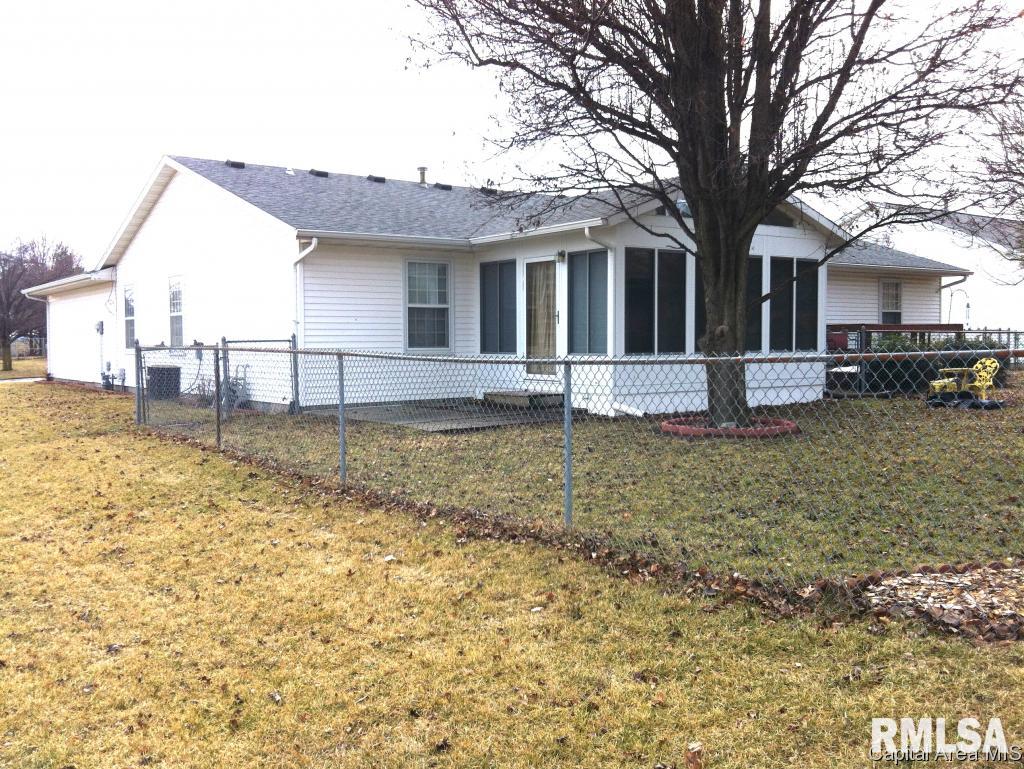 1913 Halifax Drive Springfield, IL 62703 - Photo 6 of 22