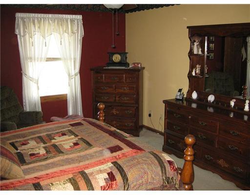 3439 Maple Grove Road Springfield, OH 45504 - Photo 5 of 13