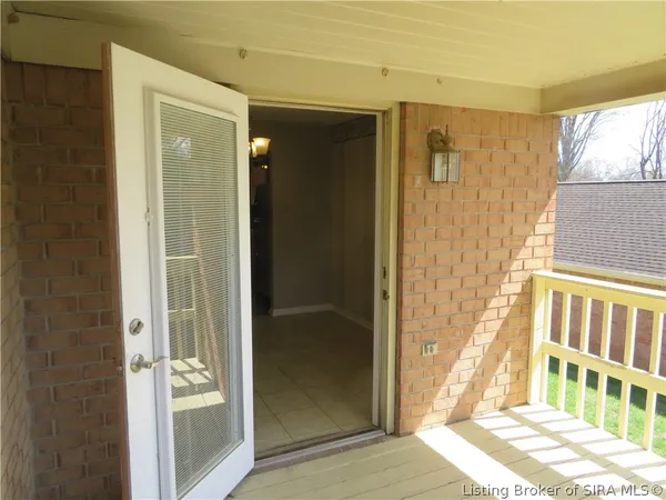 $199,900 | 1710 Charlestown New Albany Road, Unit 100 & 61G, Jeffersonville, IN 47130