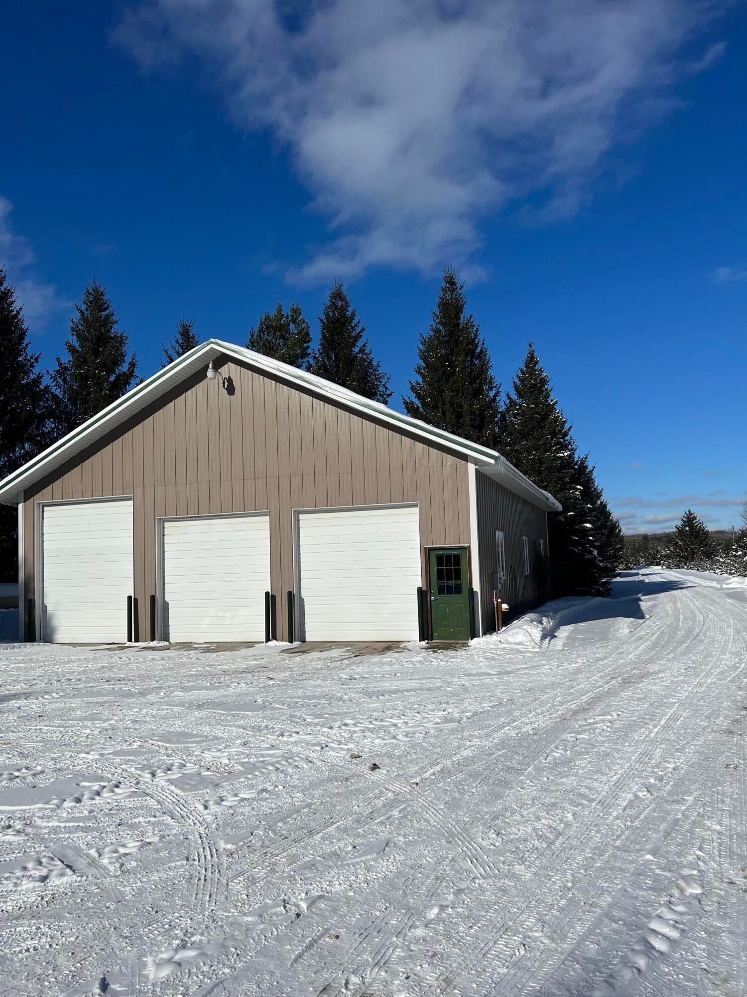 5175 Parmater Road Gaylord, MI 49735 - Photo 6 of 61 Gallery Image 6