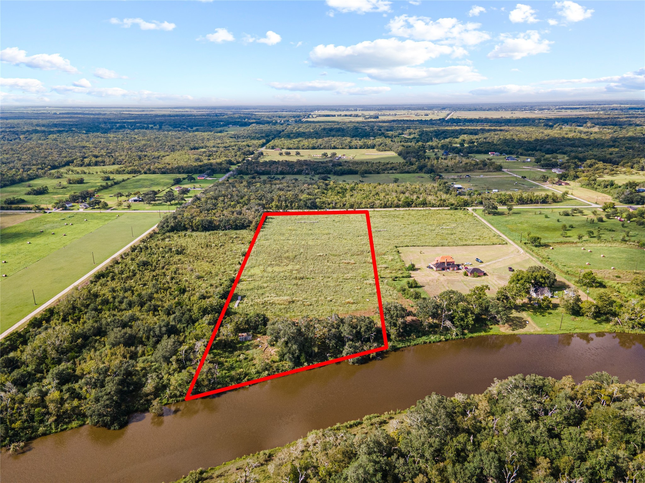 0 County Road 275 Bay City, TX 77414 - Photo 8 of 15 a view of a city and an ocean