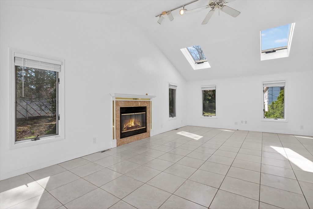25 Gloversbrook Road Randolph, MA 02368 - Photo 12 of 40