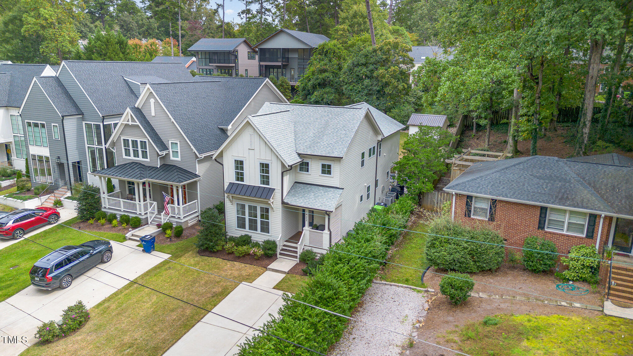 1422 Banbury Road Raleigh, NC 27607 - Photo 38 of 48 001_dji_0350-edit