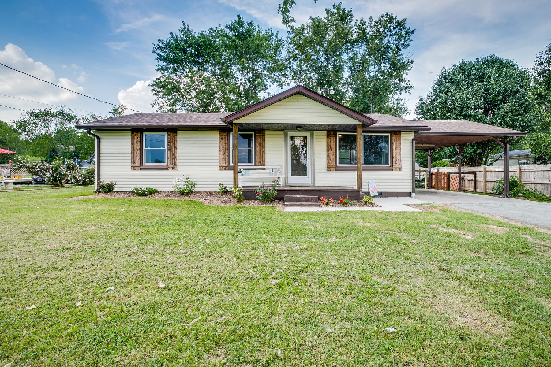 335 Frank Lowe Road Jonesborough, TN 37659 - Photo 1 of 25 E9765293-804B-47F3-B158-0D609619D761