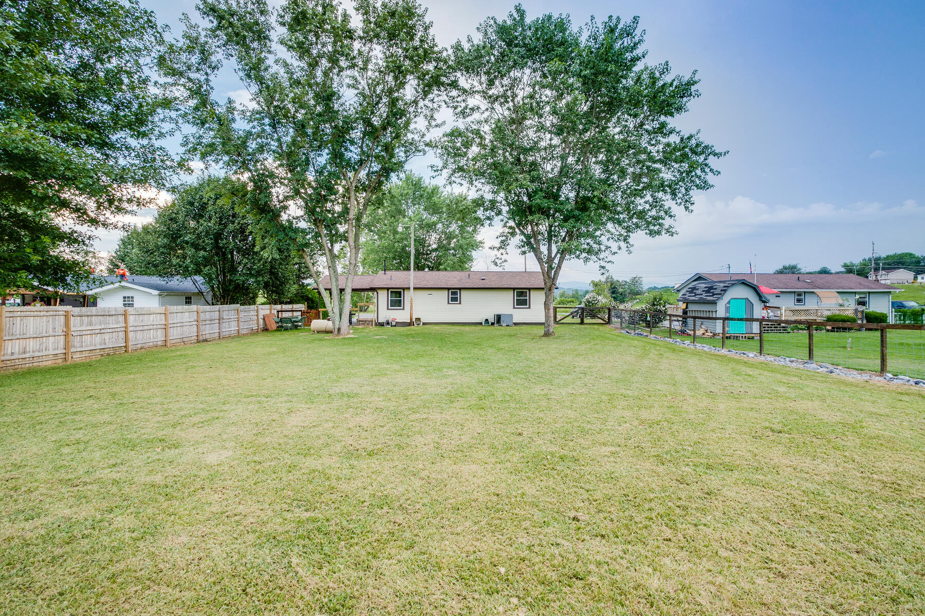 335 Frank Lowe Road Jonesborough, TN 37659 - Photo 22 of 25 41D1A210-5AC4-4614-91CE-ED8C2DFABEBF