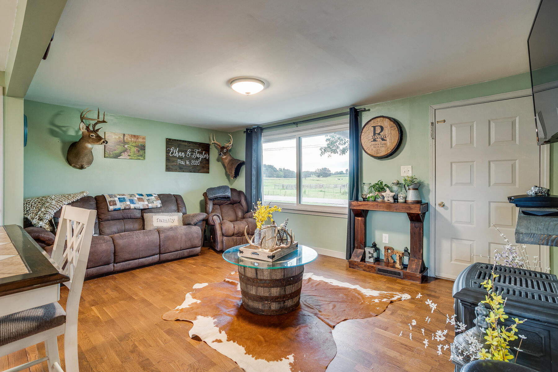 335 Frank Lowe Road Jonesborough, TN 37659 - Photo 6 of 25 F22B73FF-6B8E-4422-A65D-CD6A67C936FF
