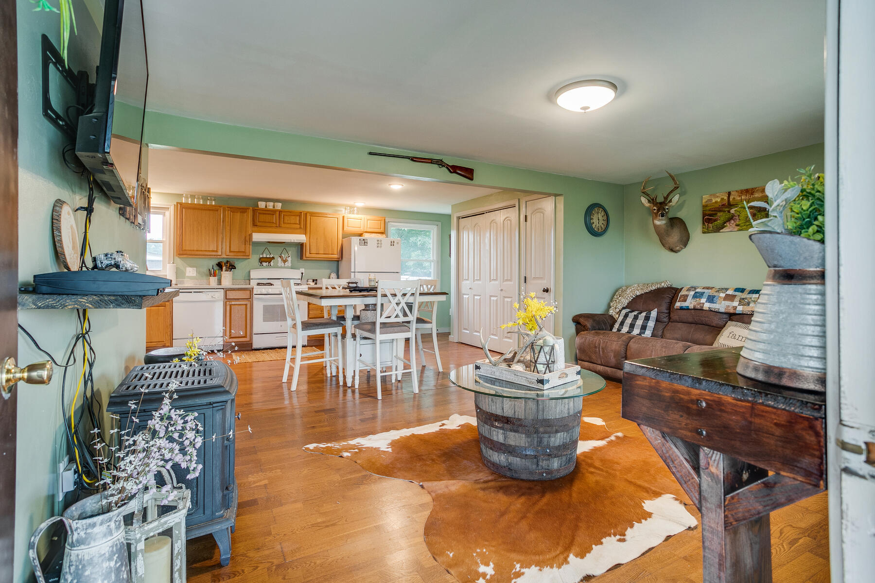 335 Frank Lowe Road Jonesborough, TN 37659 - Photo 8 of 25 49E1CA8A-0912-4167-A536-E9C330628D8B