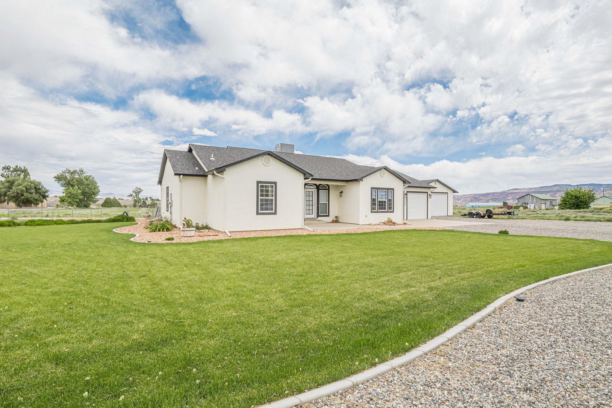 1266 14 Road Loma, CO 81524 - Photo 3 of 41