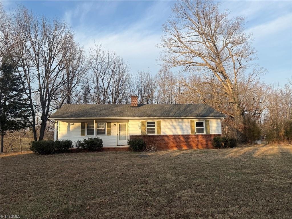 1264 West Dalton Road King, NC 27021 - Photo 2 of 7