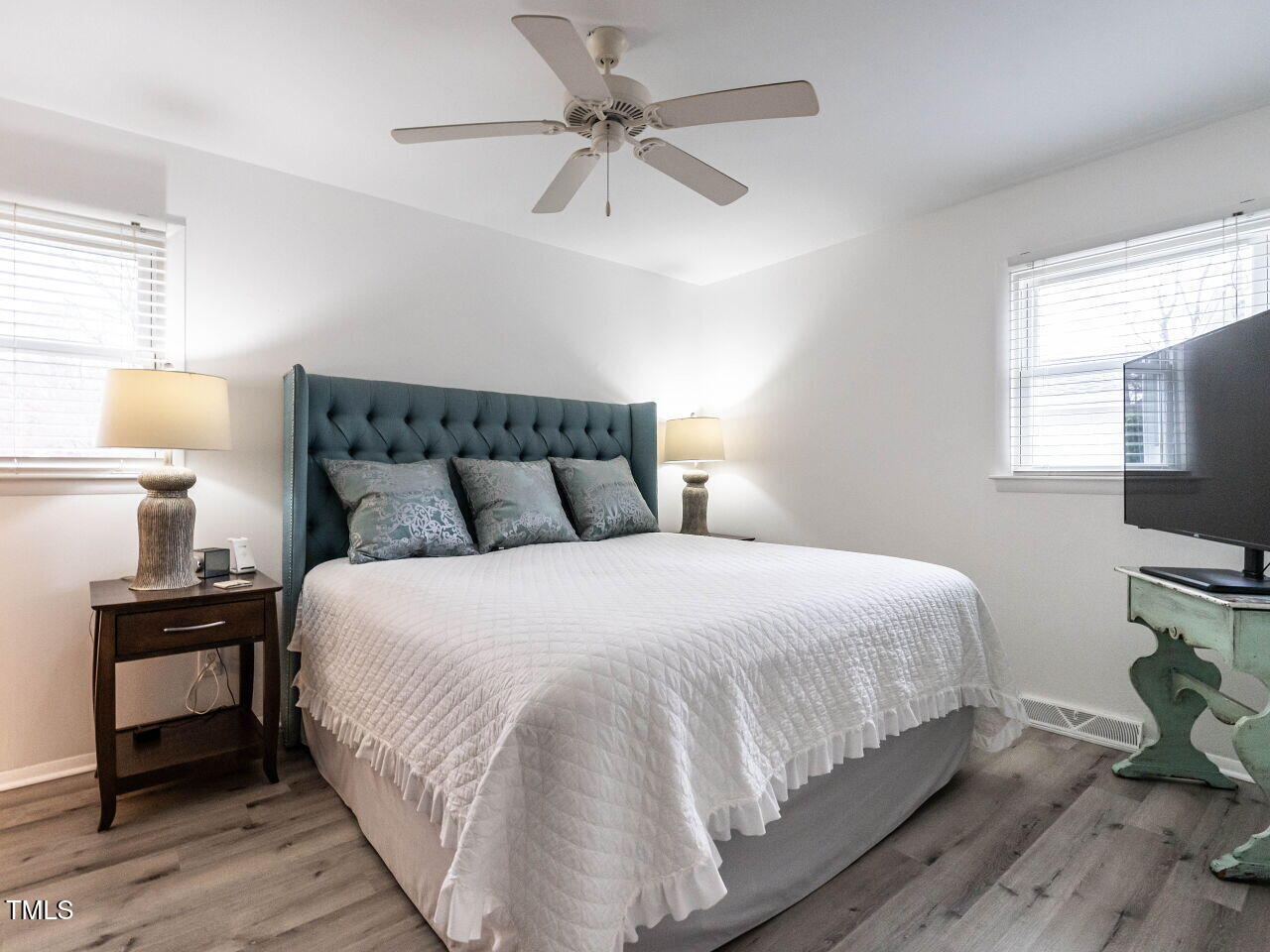 505 Harvard Street Raleigh, NC 27609 - Photo 24 of 35 023-1280x960-primary-bedroom