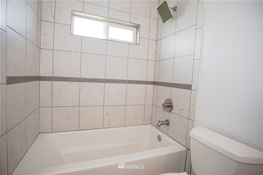 10812 Hinkleman Road Buckley, WA 98321 - Photo 12 of 23