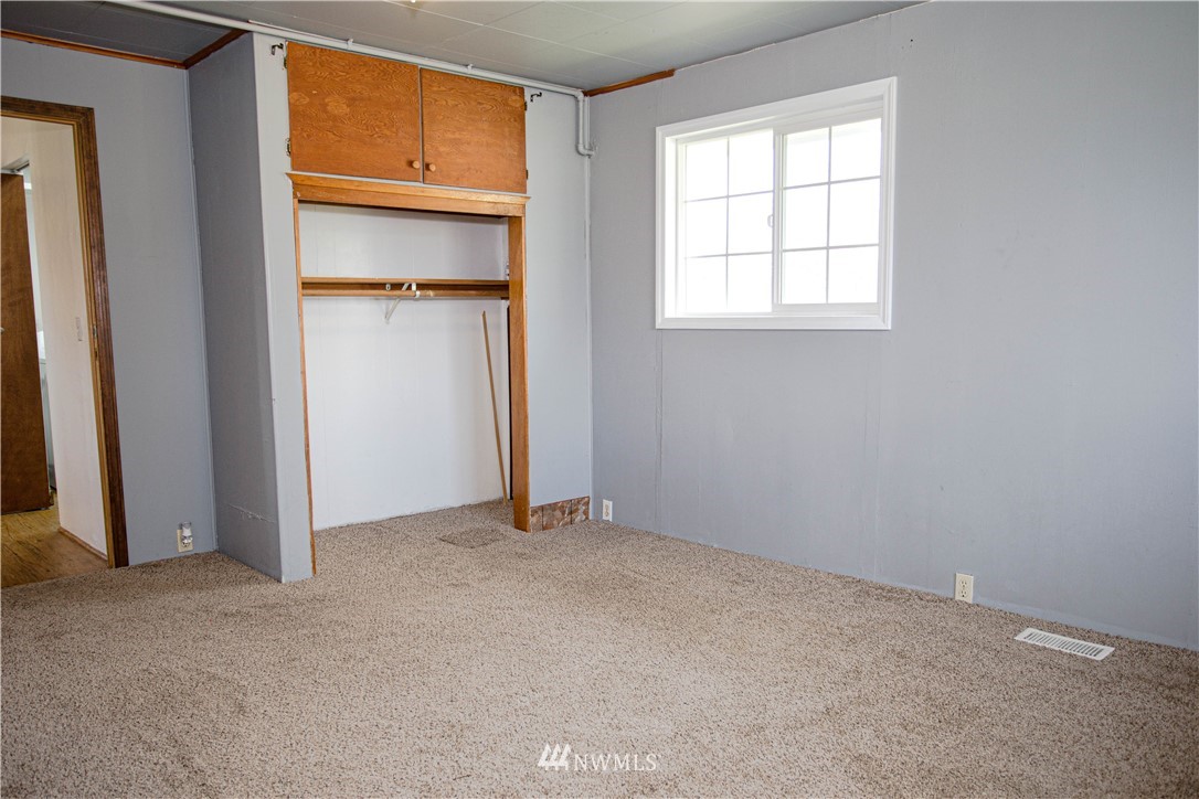 10812 Hinkleman Road Buckley, WA 98321 - Photo 17 of 23
